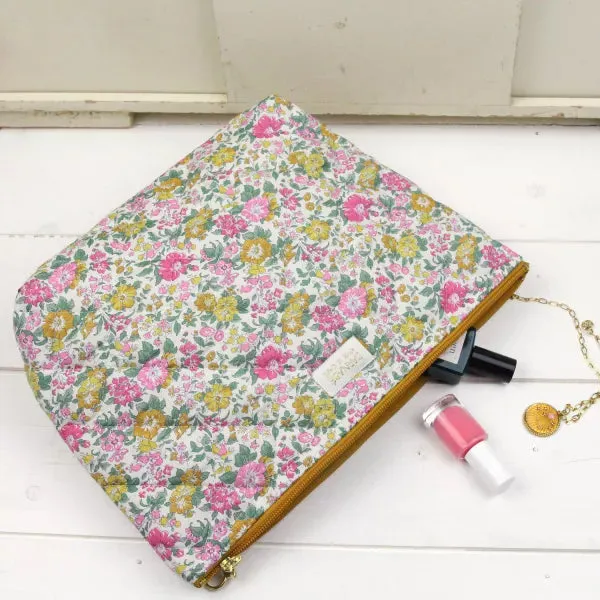 Barnabe aime le caf Toilet Bag Rosalie