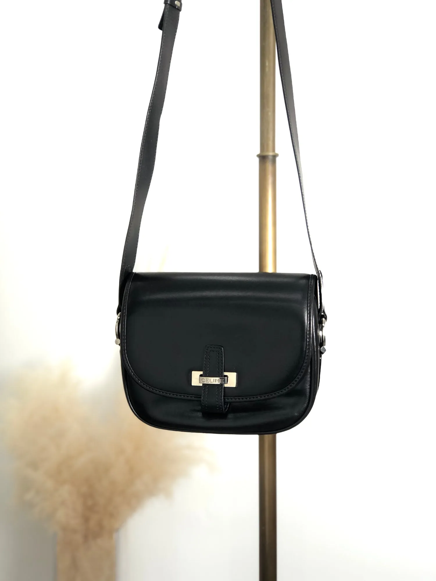 CELINE Front Buckle Shoulder bag Black Vintage 3nhdaw