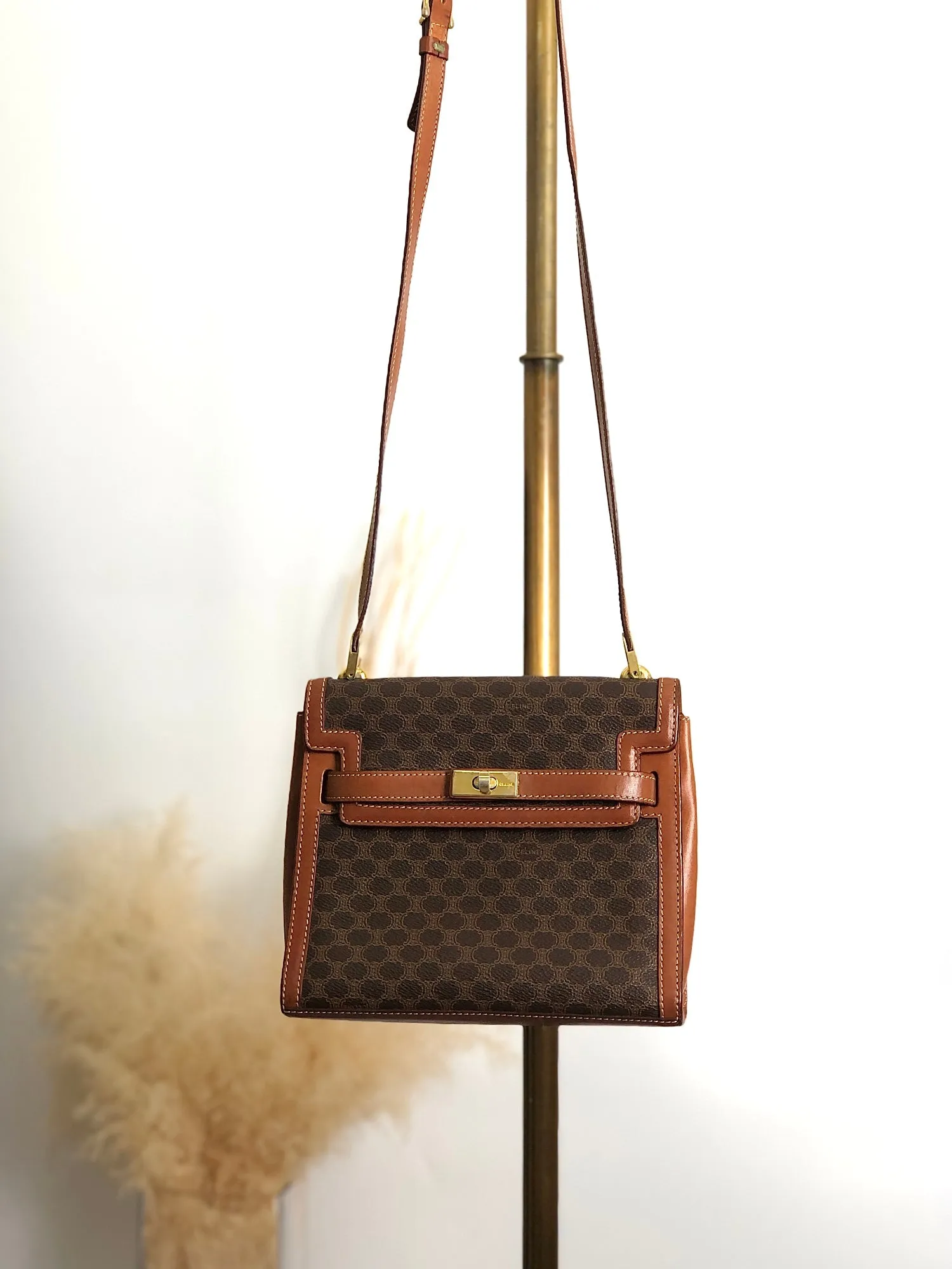 CELINE Macadam Turn Lock Shoulder bag Brown Vintage wgfg5n
