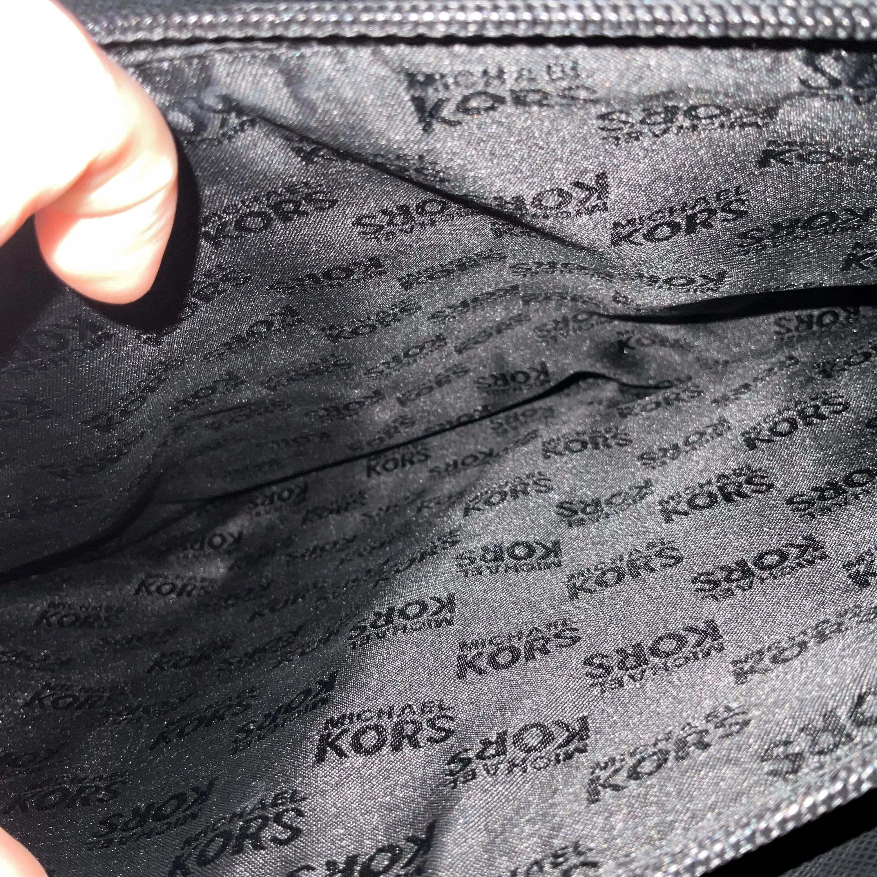 Handbag Designer By Michael Kors  Size: Large