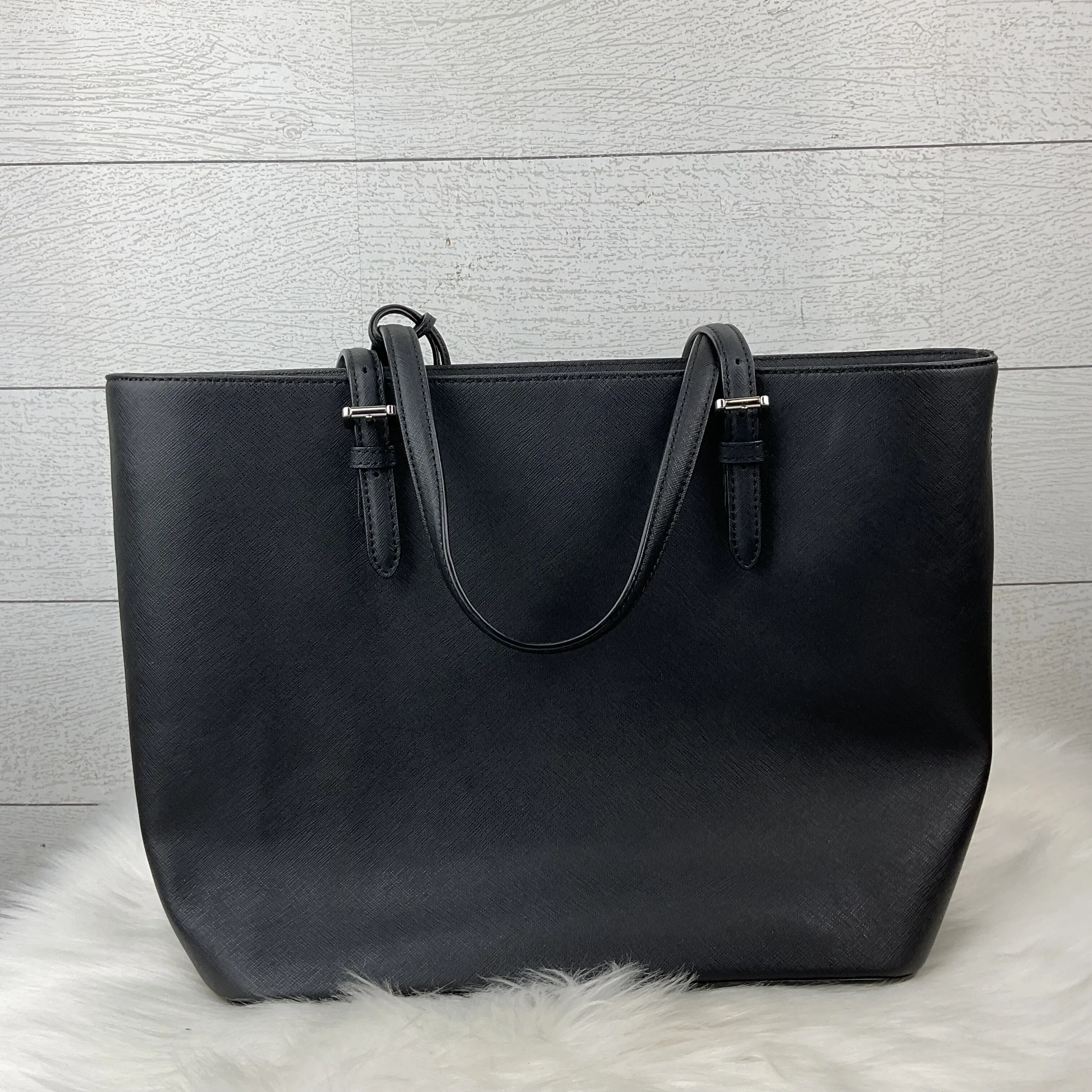 Handbag Designer By Michael Kors  Size: Large
