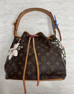 Handbag Luxury Designer By Louis Vuitton  Size: Large