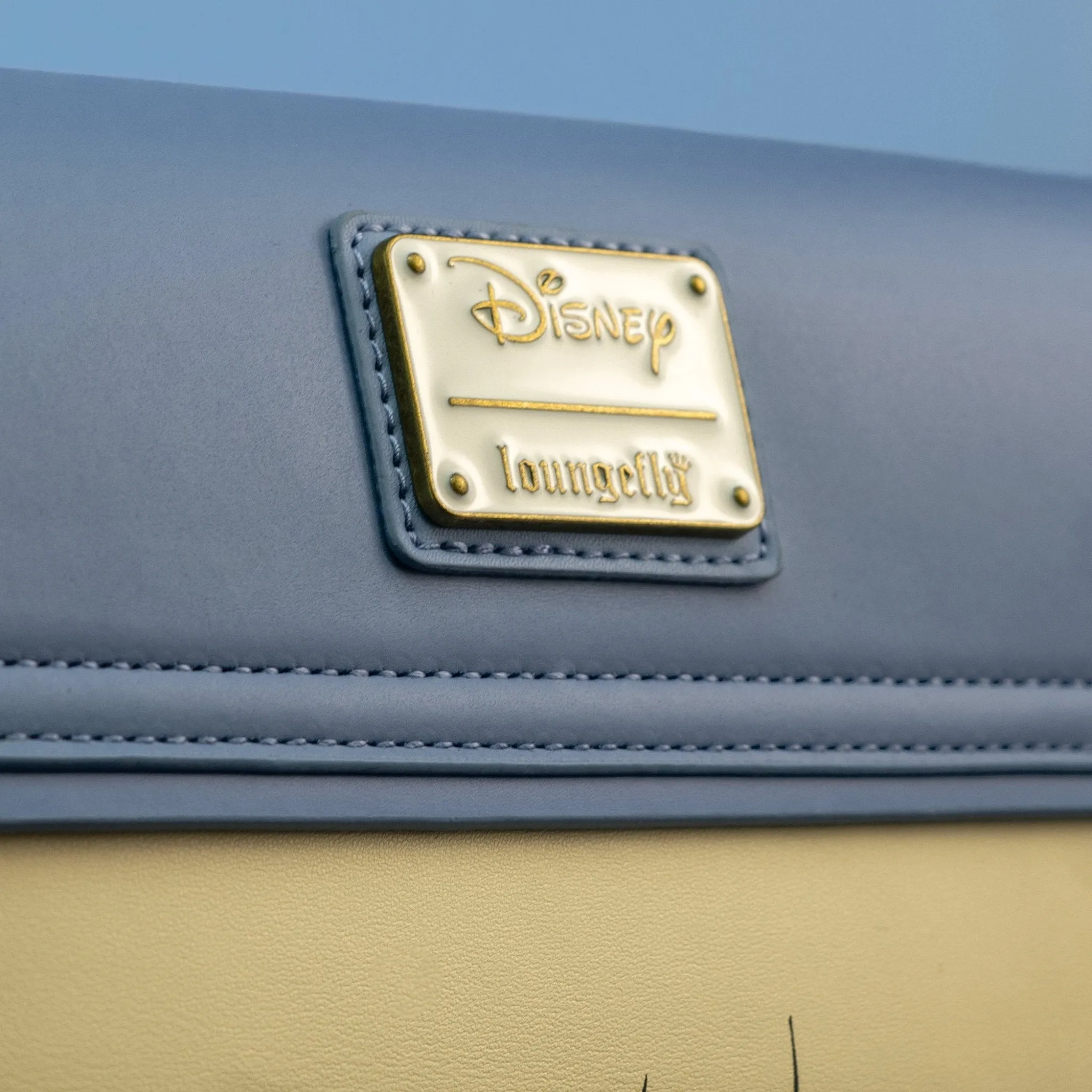 Loungefly x Disney Winnie the Pooh Peek A Pooh Crossbody Bag