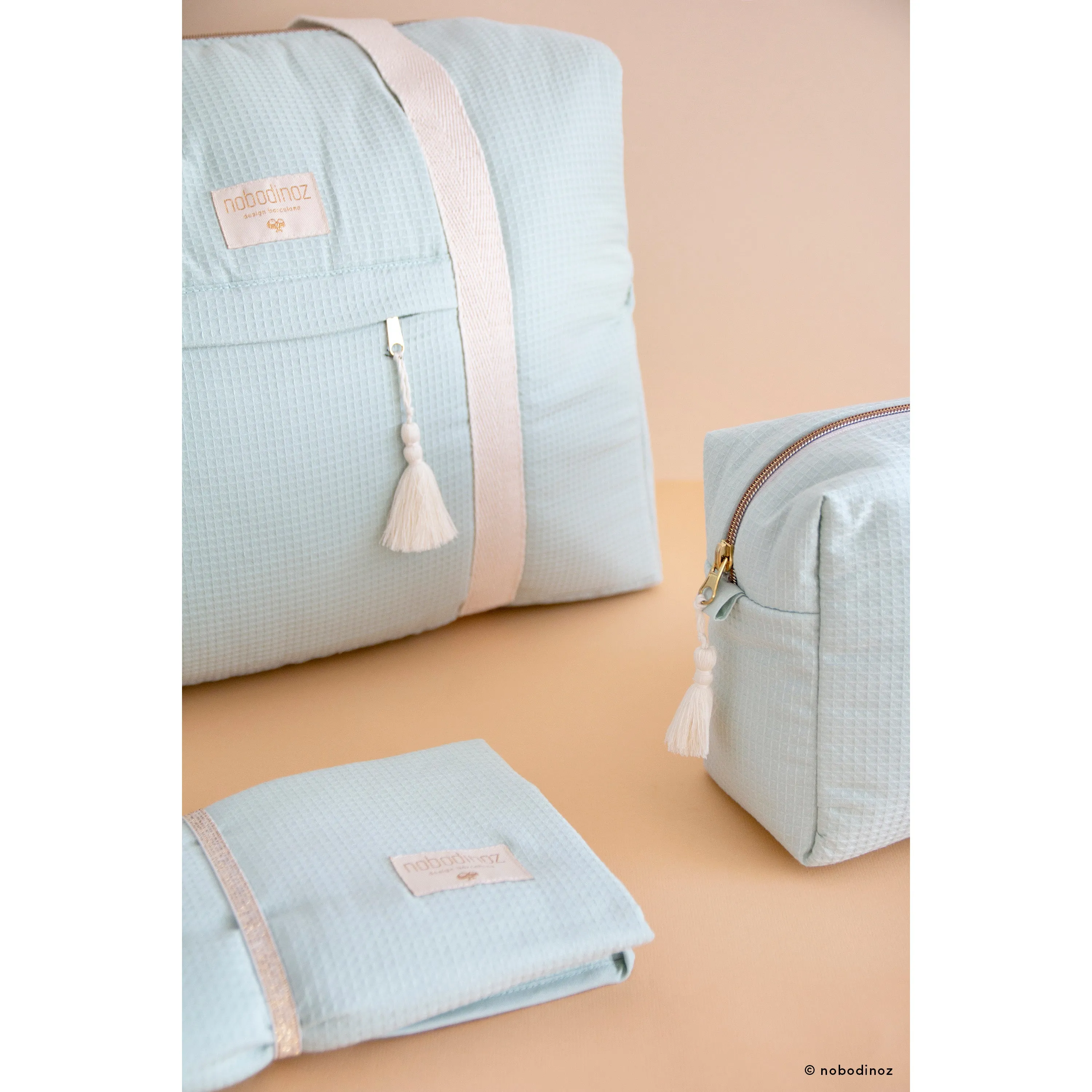 nobodinoz Paris Maternity Bag White Bubble/Aqua