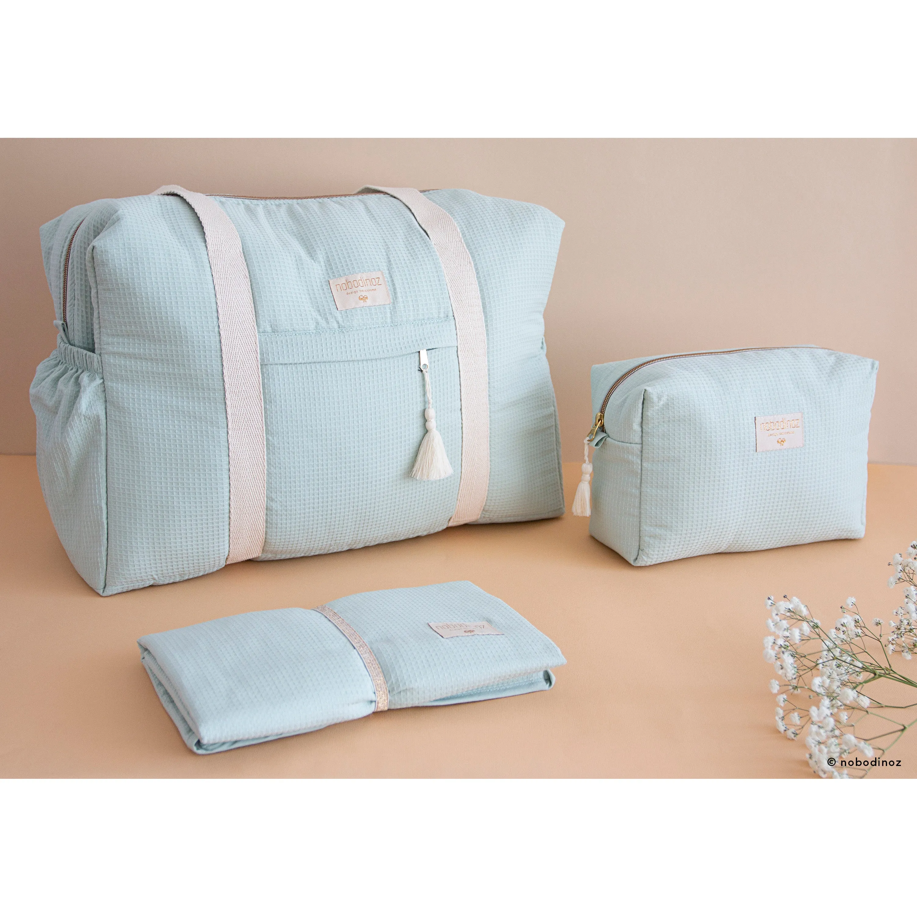 nobodinoz Paris Maternity Bag White Bubble/Aqua