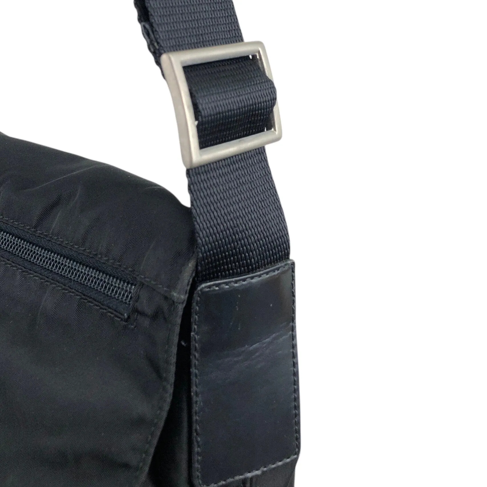 PRADA Triangle Logo Front Buckle Shoulder bag Black Vintage uiz535