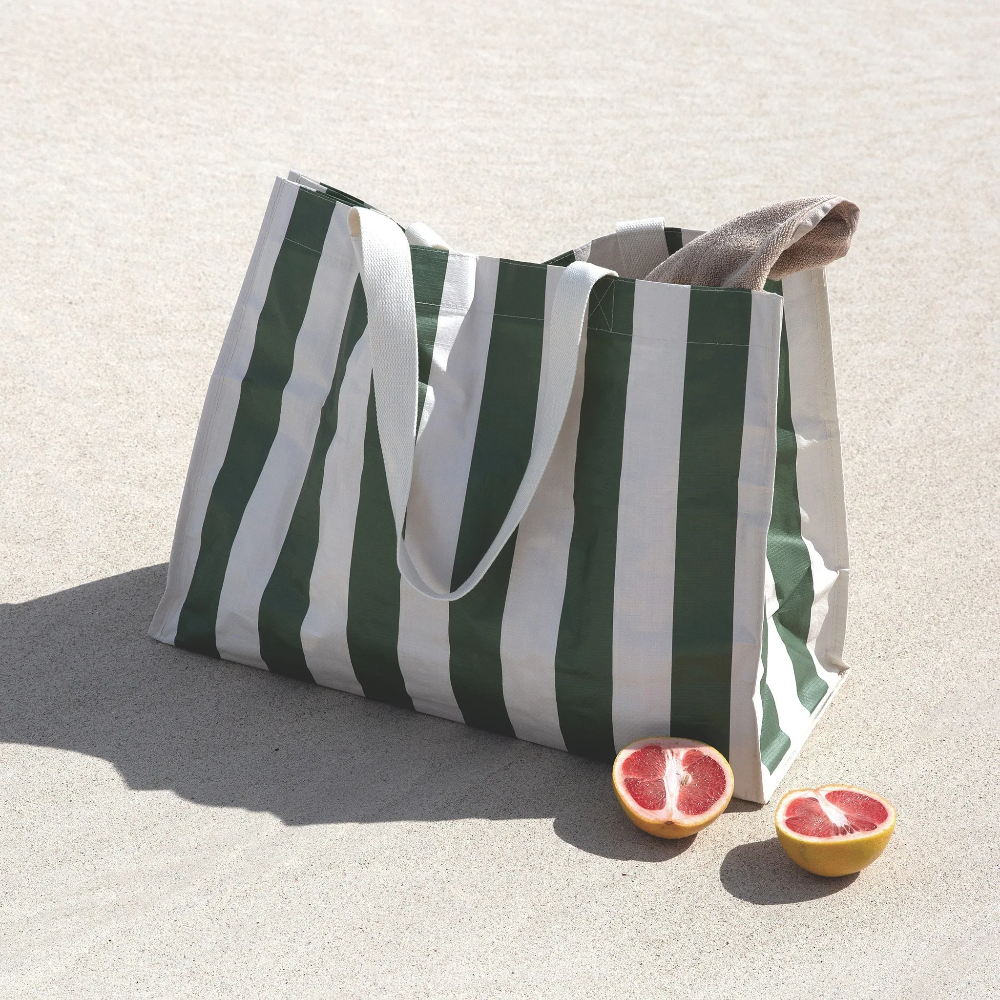 SUNNYLiFE Carryall Beach Bag The Vacay Olive Stripe