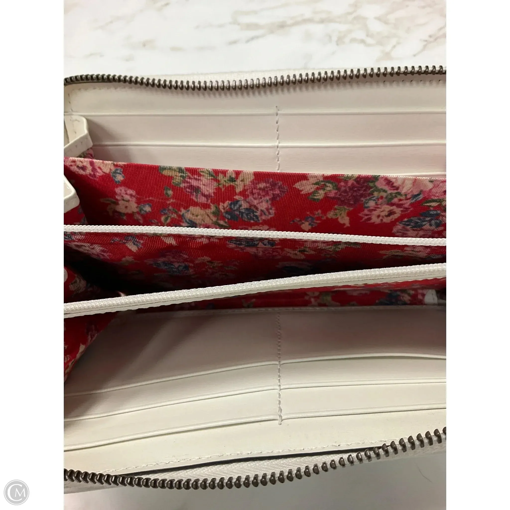 Wallet Luxury Designer By Gucci, Size: Large