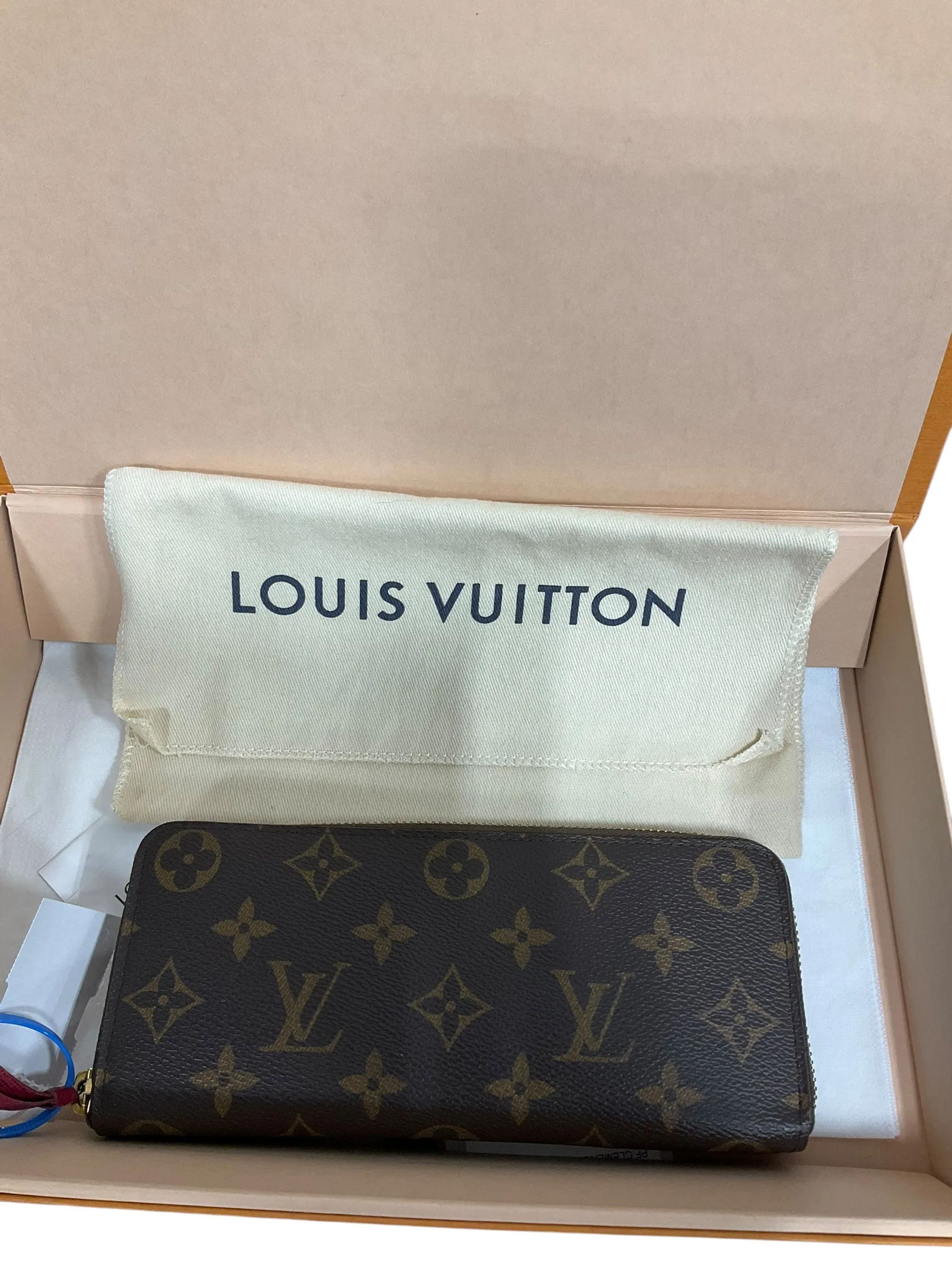 Wallet Luxury Designer By Louis Vuitton, Size: Large