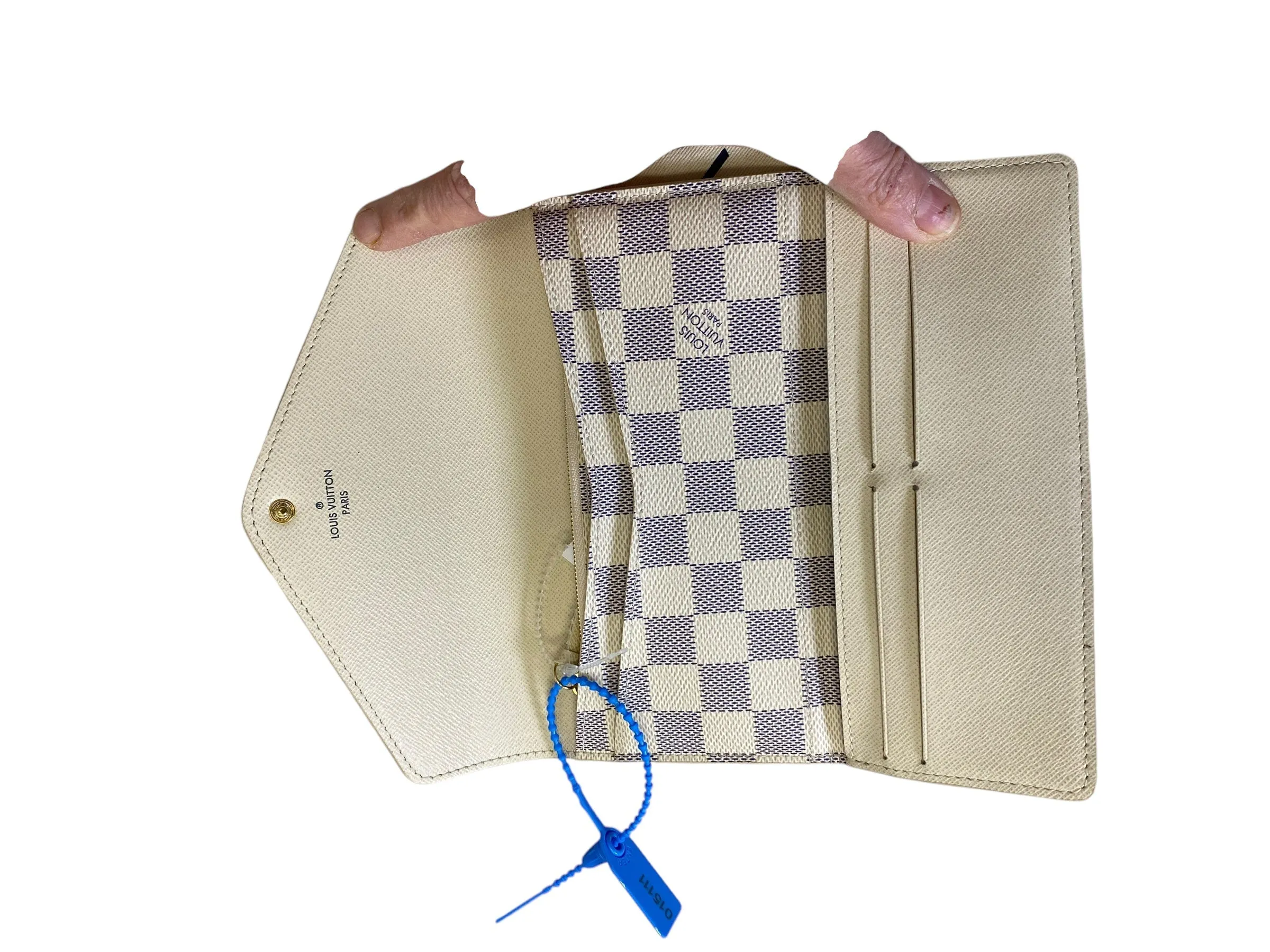 Wallet Luxury Designer By Louis Vuitton, Size: Medium